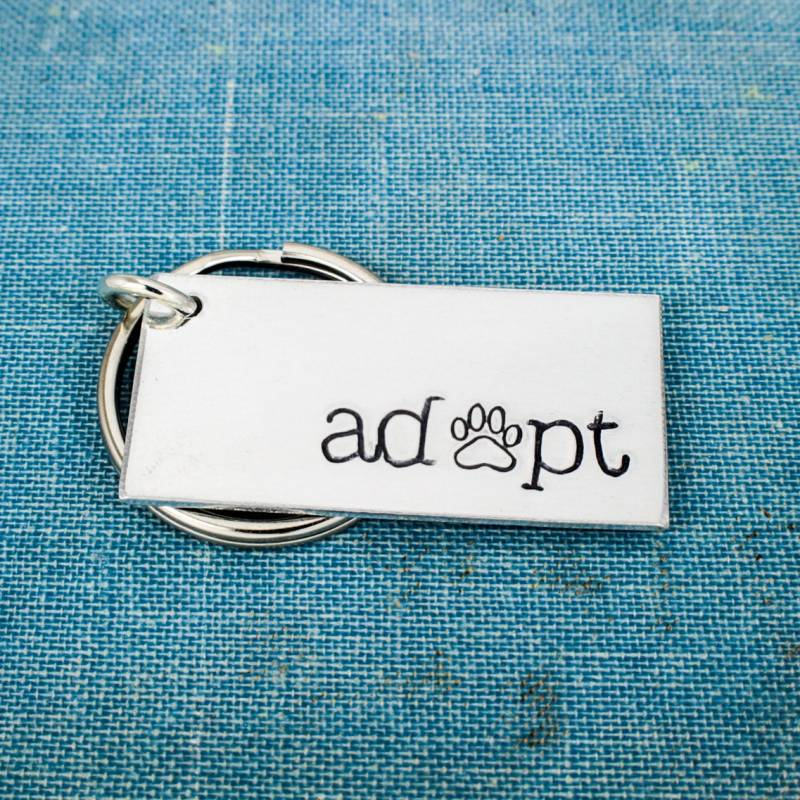 Katze Oder Hund Adopt Schlüsselanhänger Mit Pfotenabdruck von fromtheinternet