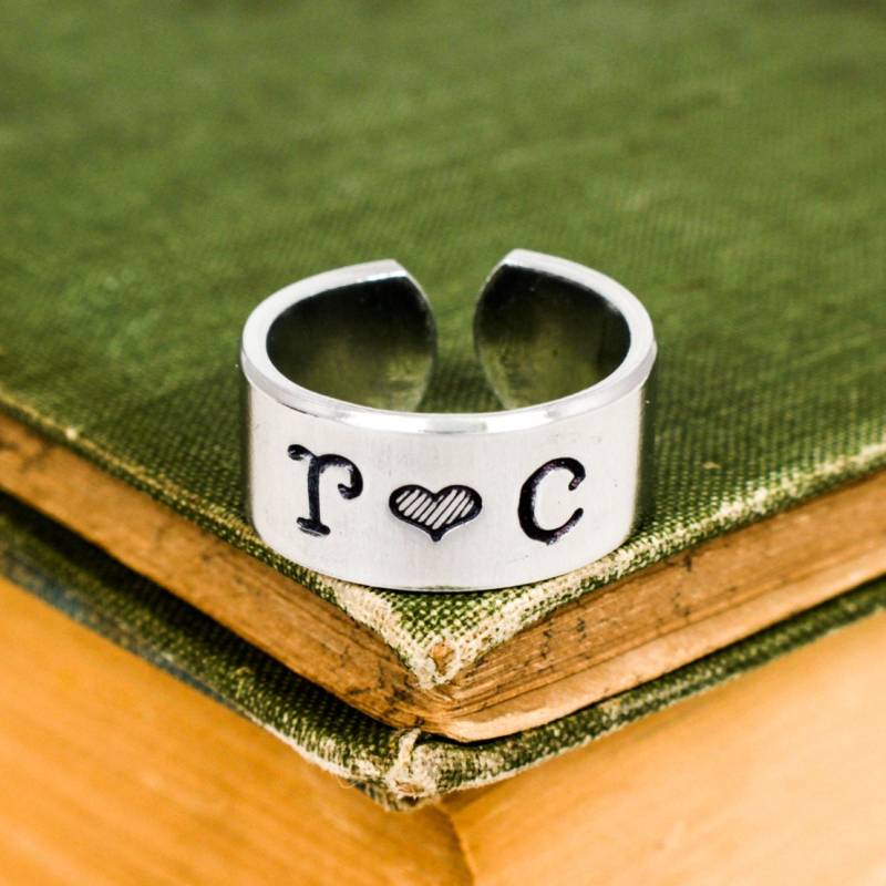 Personalisierte Initialen Ring, Einstellbare Aluminium Benutzerdefinierte Ring von fromtheinternet