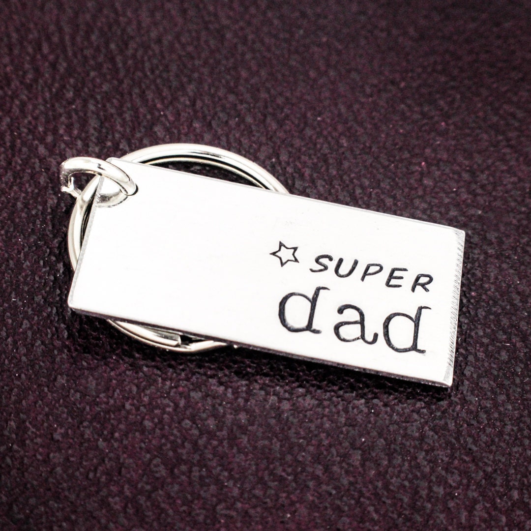 Super Dad Schlüsselanhänger, Vatertag, Geschenk Für Papas von fromtheinternet