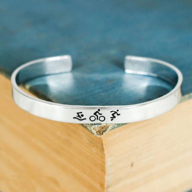 Swim Bike Run Armband, Triathlet Geschenk, Triangle Aluminium Armband von fromtheinternet