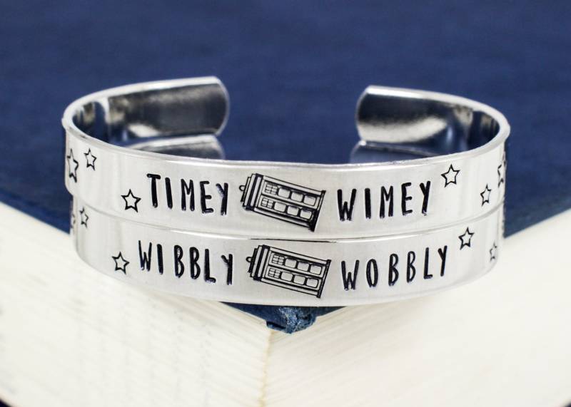 Wibbly Wabbly Timey Wimey Armband Set von fromtheinternet