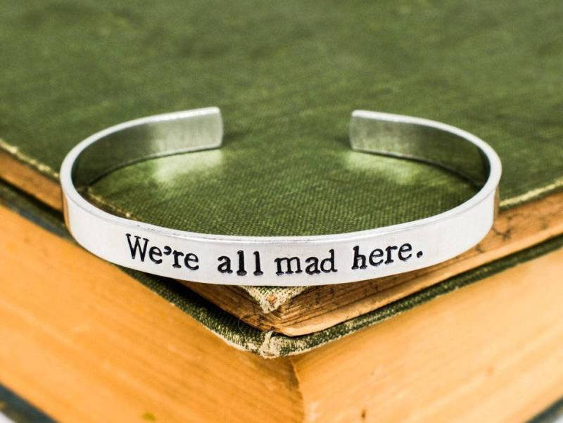 Wir Sind Alle Verrückt Hier Armband von fromtheinternet
