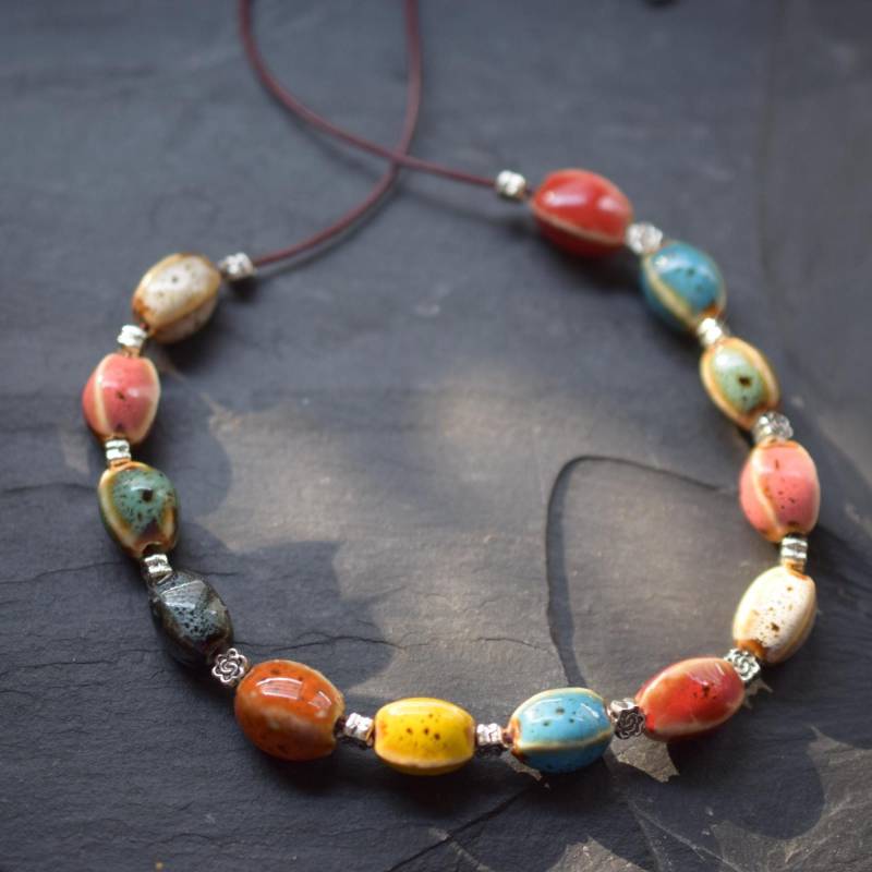 Keramikoliven Perlenkette Mit Lederschnur Halskette Porzellanperlen von froschtritsche