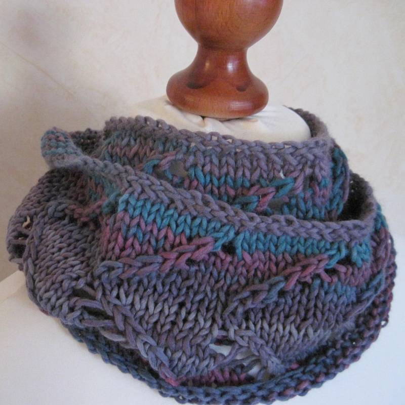 Loop Gestrickt Wolle Rundschal Grau Farbverlauf von froschtritsche