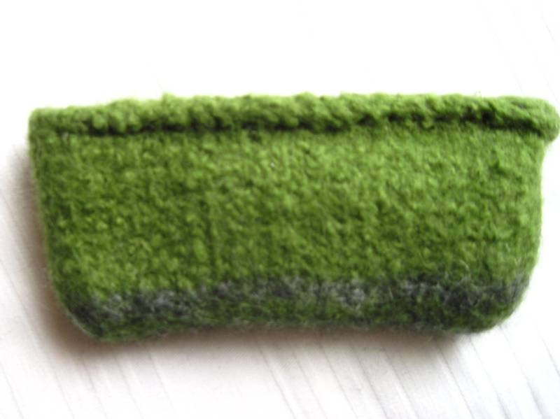 strickgefilztes Zippertäschchen Der Grüne von froschtritsche