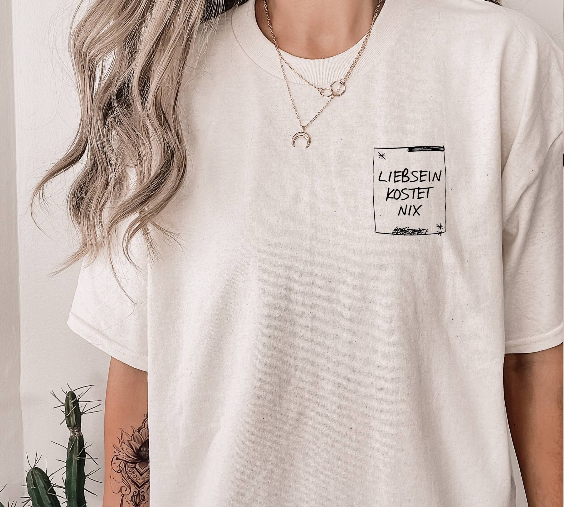 Unisex "Liebsein Kostet Nix' Kindness T-Shirt Unisex "Liebsein Kostet Nix' Kindness T-Shirt von frostfreckles