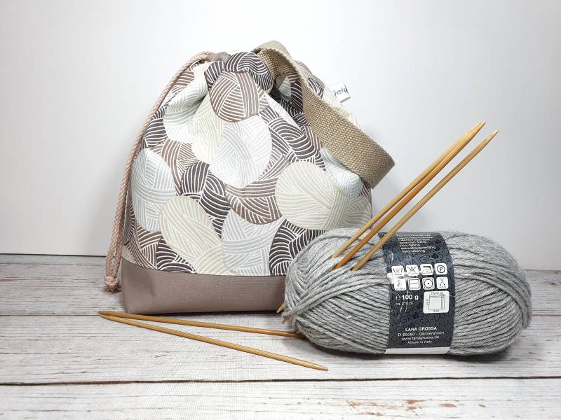 Projekttasche Größe M Mit Wollknäuel Beige Tunnelzug Projekttasche Größe M Mit Wollknäuel Beige Tunnelzug von frostpfoetchen