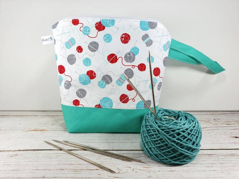 Reißverschlußbeutel Wollknäuel Türkis Rot Grau Größe S Projekttasche von frostpfoetchen