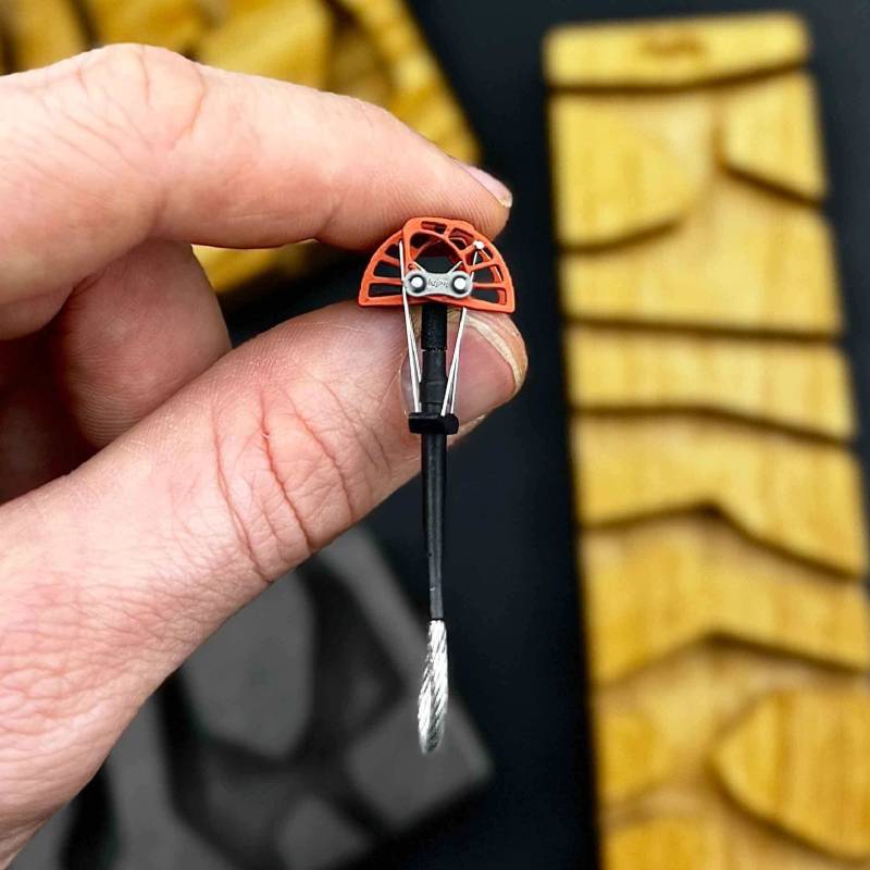 Klettern Cam Schlüsselanhänger - Aluminium Miniatur Kletterausrüstung Für Kletterer Größe 1 Rot Klettern Cam Schlüsselanhänger - Aluminium Miniatur Kletterausrüstung Für Kletterer Größe 1 Rot von fujfujdesign
