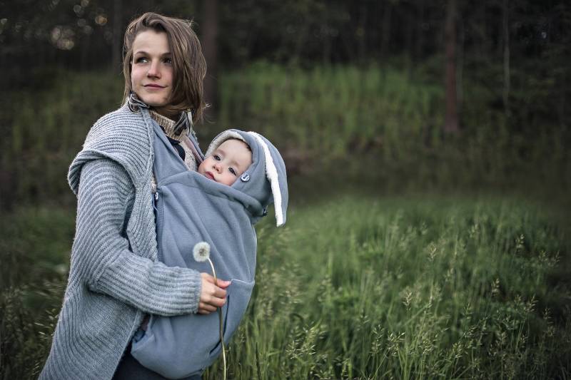 Fun2Bemum Fleece Baby Tragecover Tragebadeckung Mit Hasenohren Grau von fun2BEmum