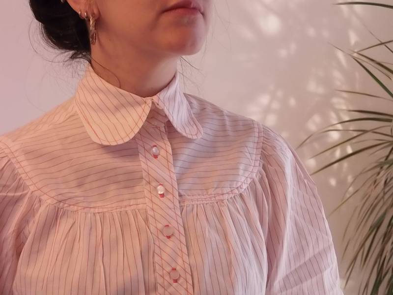 Vintage Ellen Tracy Gestreifte Bluse Aus Baumwolle/70Er Jahre Weiß Und Rotes Langarmhemd Mit Dolchkragen von funation