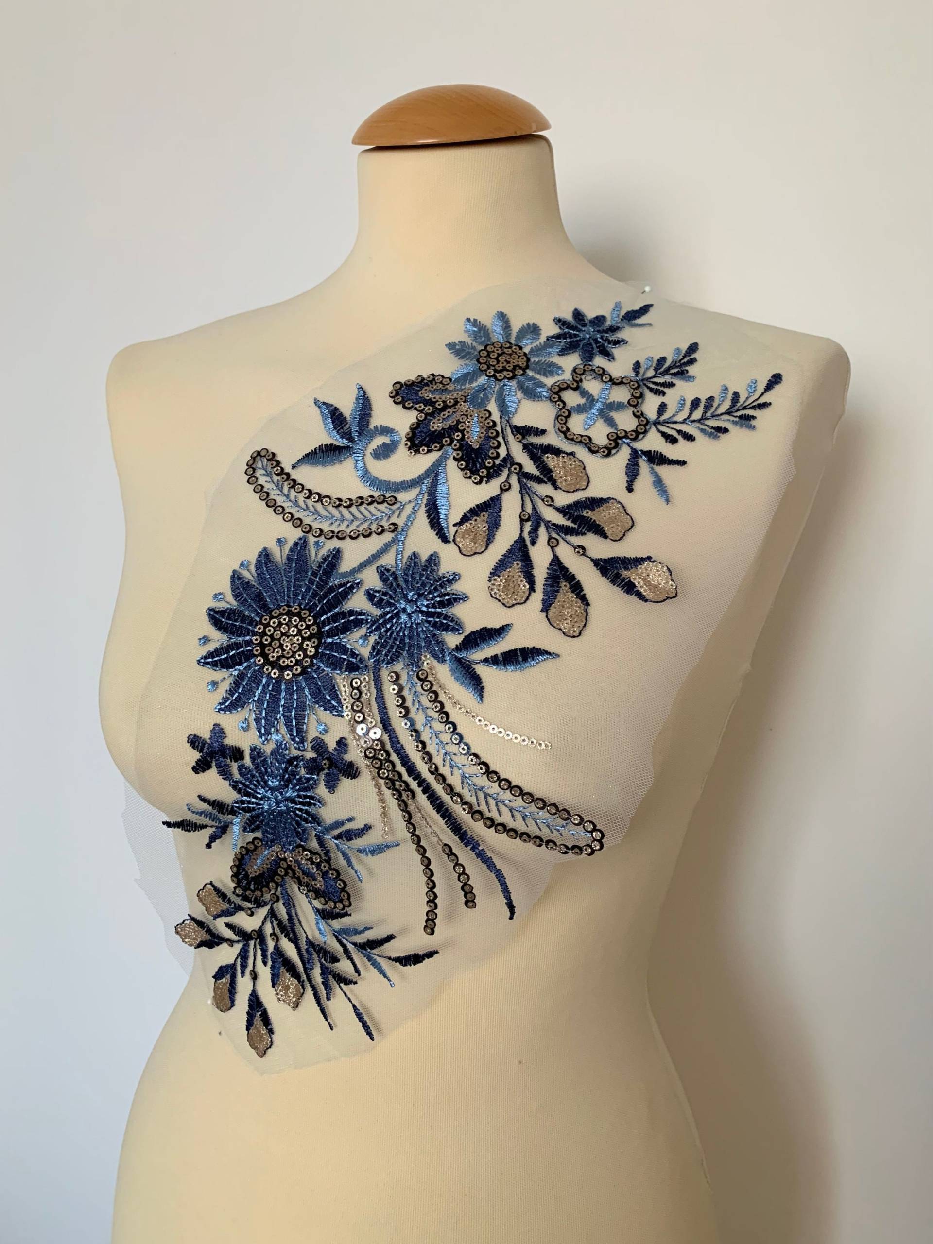 Spitze Spitzenapplikation Pailletten Patch Floral Blume Brautkleid Hochzeitskleid Abendkleid Tanzkleid Spitze Spitzenapplikation Pailletten Patch Floral Blume Brautkleid Hochzeitskleid Abendkleid Tanzkleid von fundtruhe