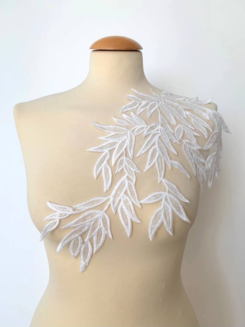 Spitzenapplikation Spitze Hochzeit Kleid Spitzen Applikation Patch Pailletten Blätter Brautkleid Abendkleid von fundtruhe
