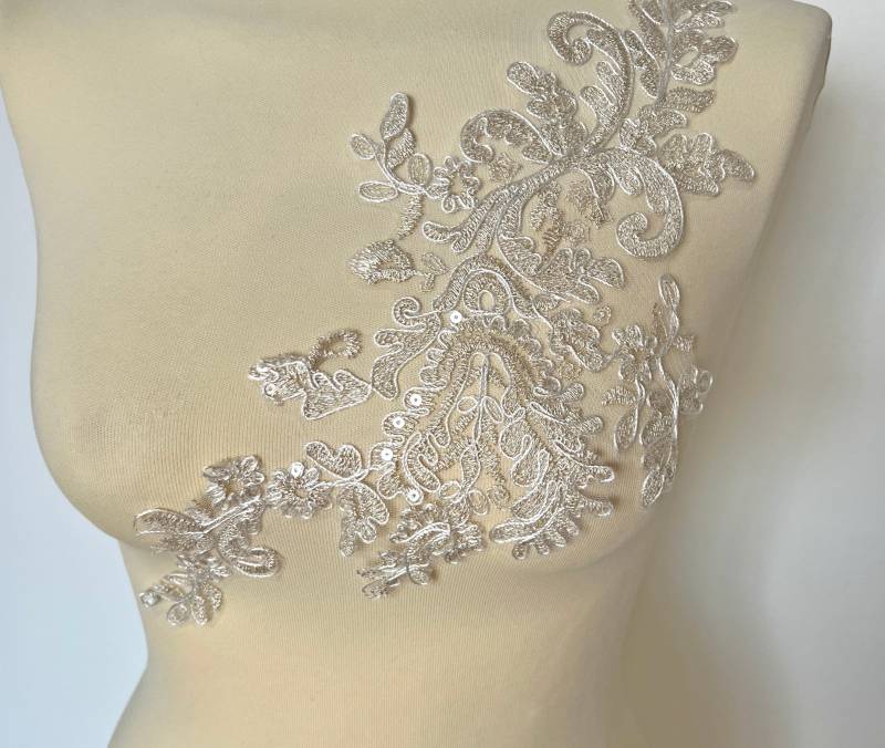 Spitzenapplikation Spitze Hochzeit Kleid Spitzen Applikation Patch Pailletten Floral Blätter Brautkleid Abendkleid von fundtruhe