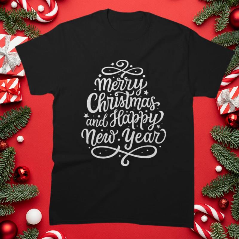 Merry Christmas Happy New Year Tshirt, Weihnachten T-Shirt , Xmas Tshirt Outfits Familie Geschenke Frauen Herren von funnyShirty