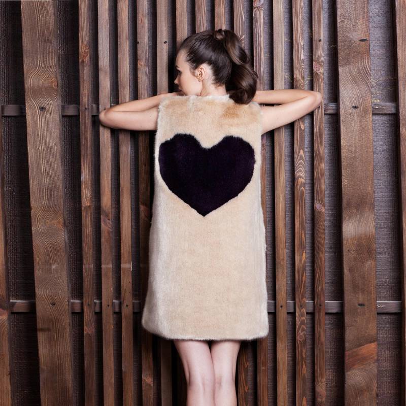 Pelzweste - Applikation Weste Zobel Kunstpelz Gold Farbe Bestickte Vintage Damen Mit Herz von furamur