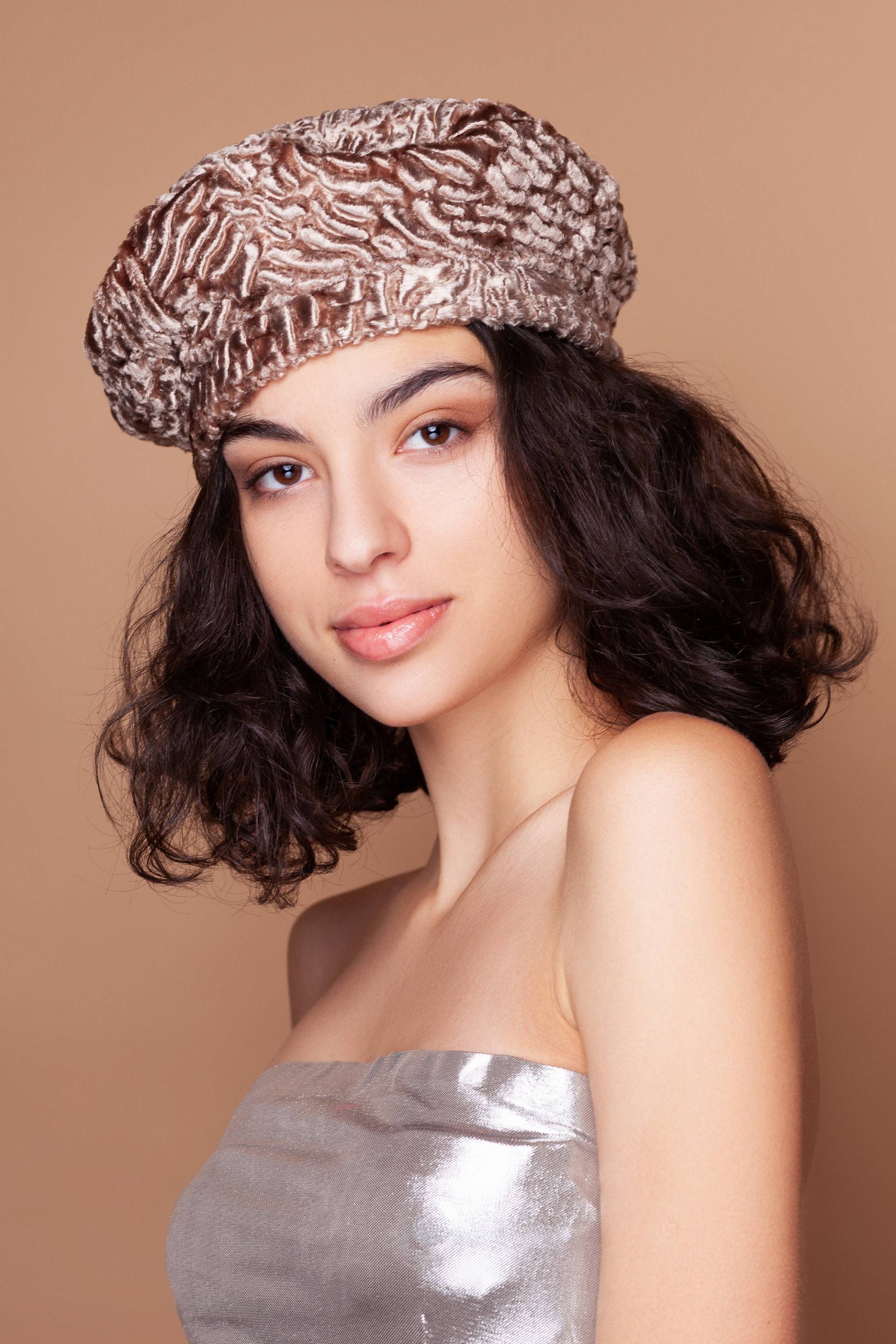 Kunstpelz Baskenmütze Tissavel Onyx Astrakhan, Wintermode von furamur