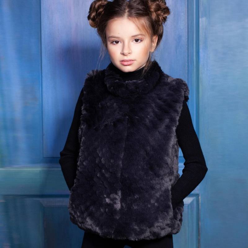 Kinderweste - Mädchen Kunstpelzweste Chinchilla Strick Graphite, Umweltfreundlich von furamur