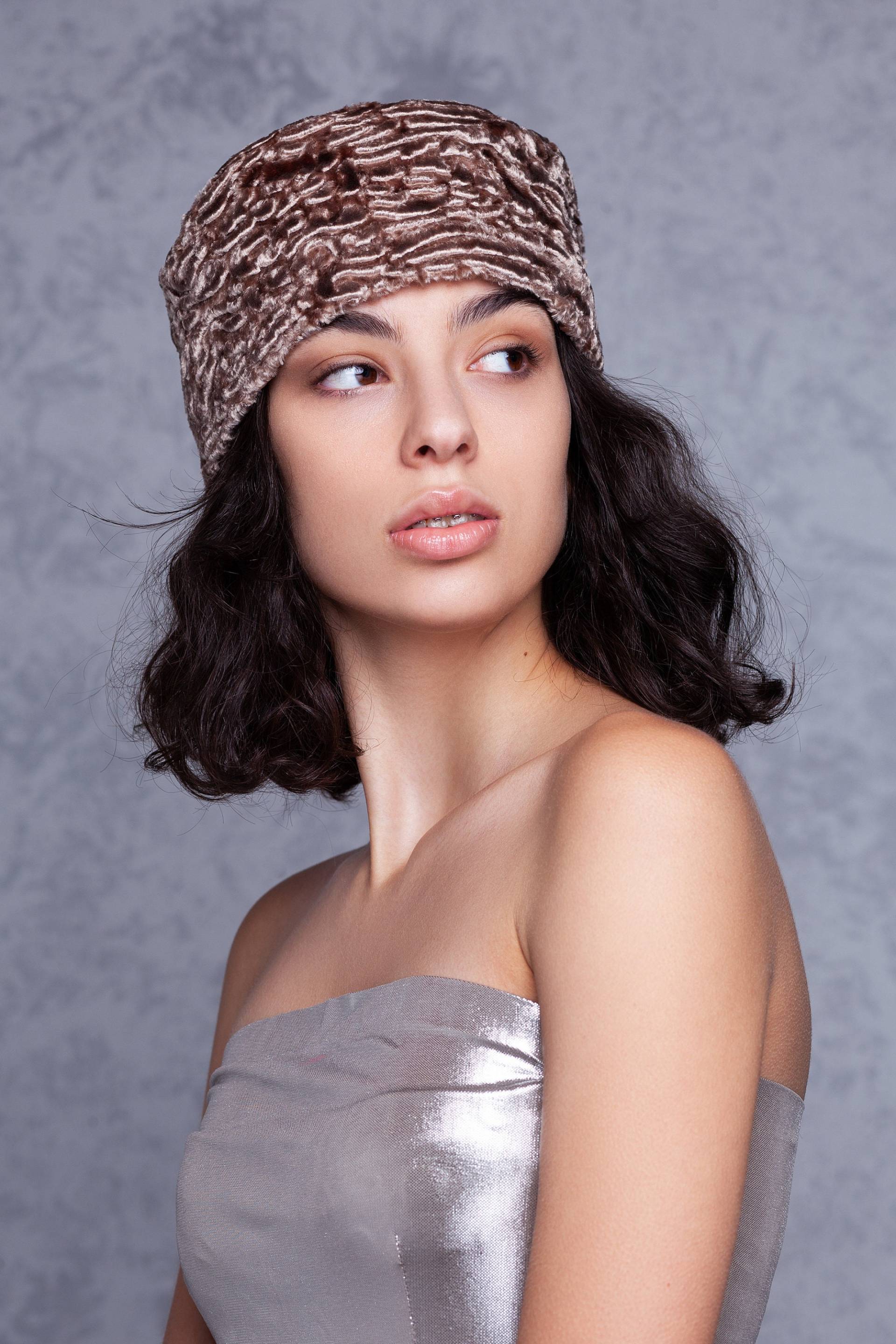 Luxus Kunstpelz Mütze Tissavel Eco Fur, Onyx Astrakhan von furamur