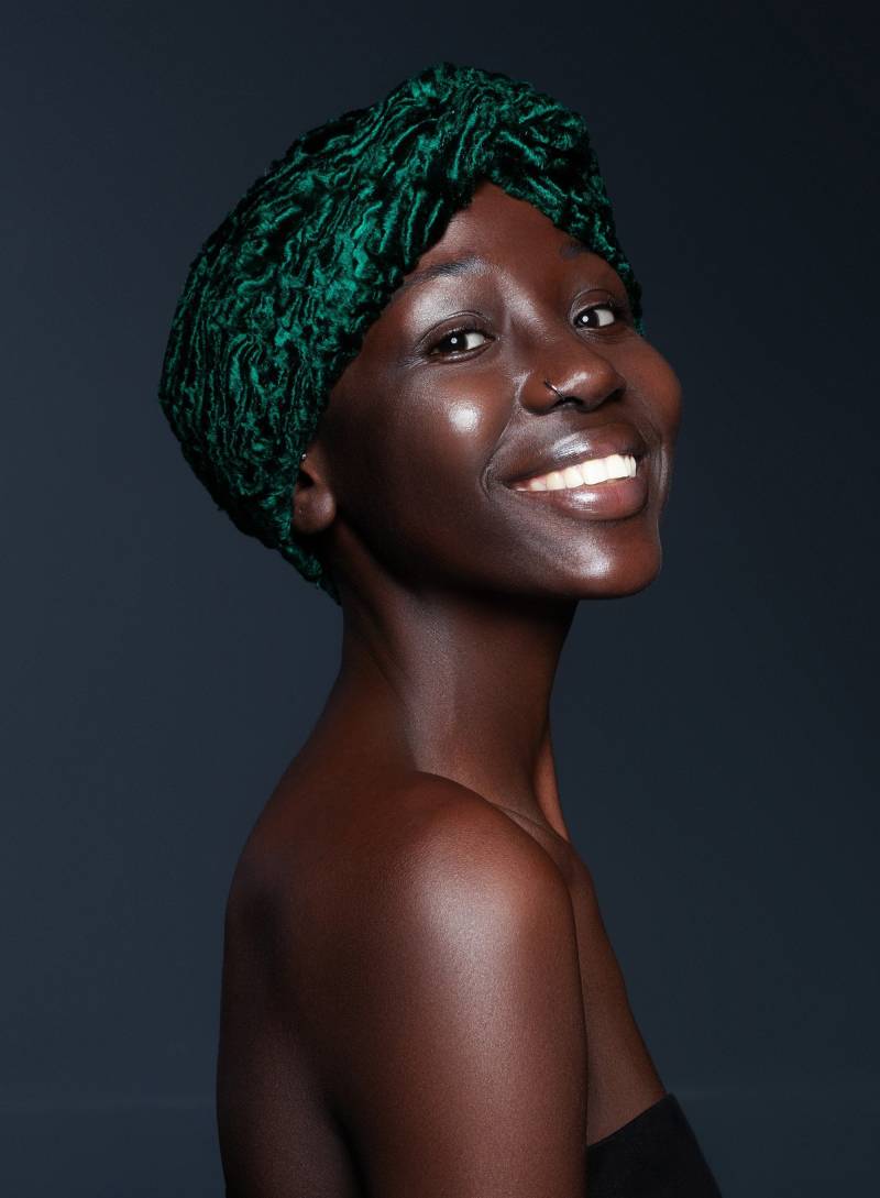 Winter Turban - Grüner Kunstpelz Veganer Kopfschmuck Handgefertigter Plüsch Ohrwärmer Für Frauen Luxus Style Stirnband von furamur