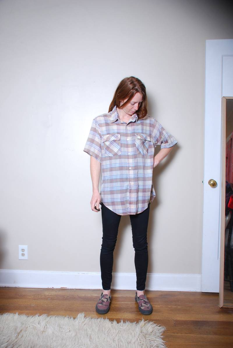 70Er Levis Große Braun Karierte Papier Dünn Herren Shirt Knopf Unten Kragen Kurzarm Top Blau Tan Cowboy Western Taschen Vintage Arbeit Rodeo von furhatguild