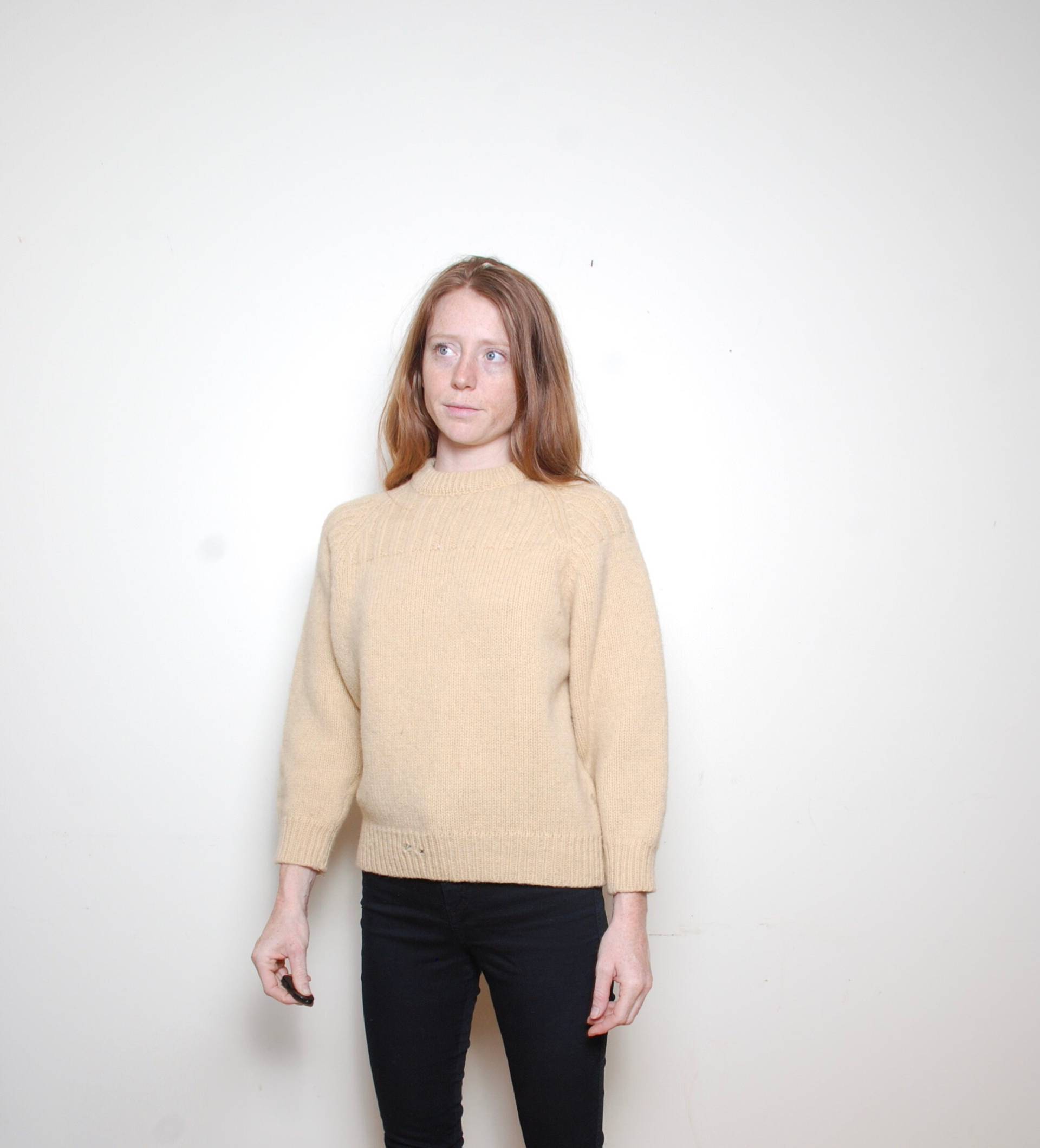 90Er Jahre Gelbe Wolle Pullover Averrce Hong Kong Abgeschnitten Armband Ärmel Damen Herren Winter Herbst Urlaub Vintage Kleidung Crew Hals Stricken 90Er Jahre Gelbe Wolle Pullover Averrce Hong Kong Abgeschnitten Armband Ärmel Damen Herren Winter Herbst Urlaub Vintage Kleidung Crew Hals Stricken von furhatguild