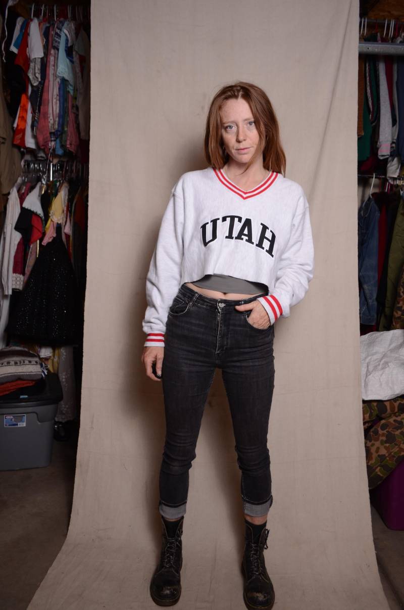 Y2K Champion Medium Crop Sweatshirt Utah V-Ausschnitt Ringer Sportlich Collage Universität Unisex Damen Herren 2000Er Jahre Rot Schwarz Blau Grau von furhatguild