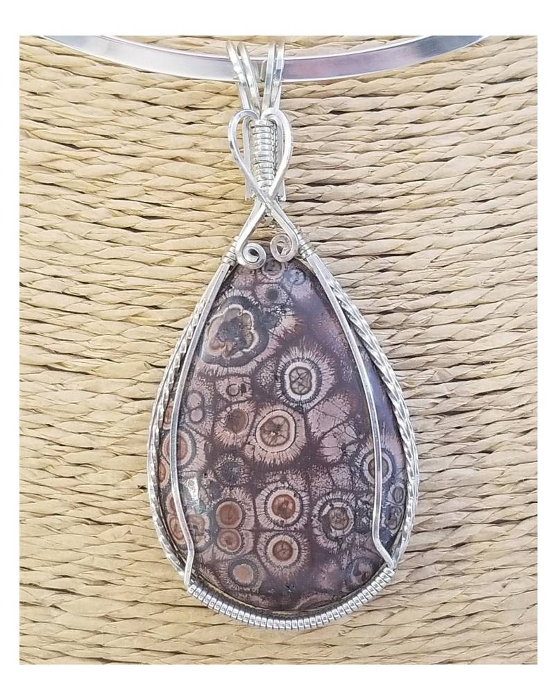 Wire Wrapped Birds Eye Rhyolith/Orbicular Jasper Silber Draht Wickel Anhänger Wire Wrapped Birds Eye Rhyolith/Orbicular Jasper Silber Draht Wickel Anhänger von futureheirloomsbyKB