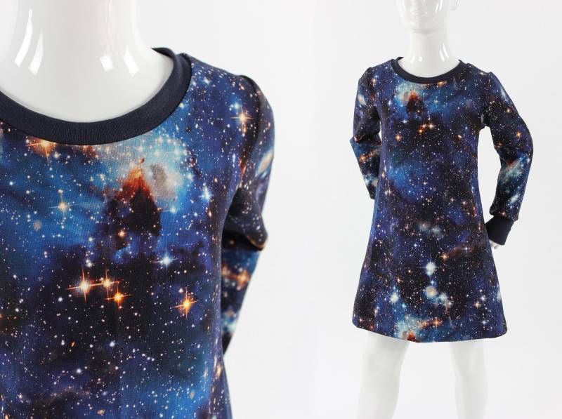 Langarm-Shirtkleid Blue Galaxy von fuxandfriends