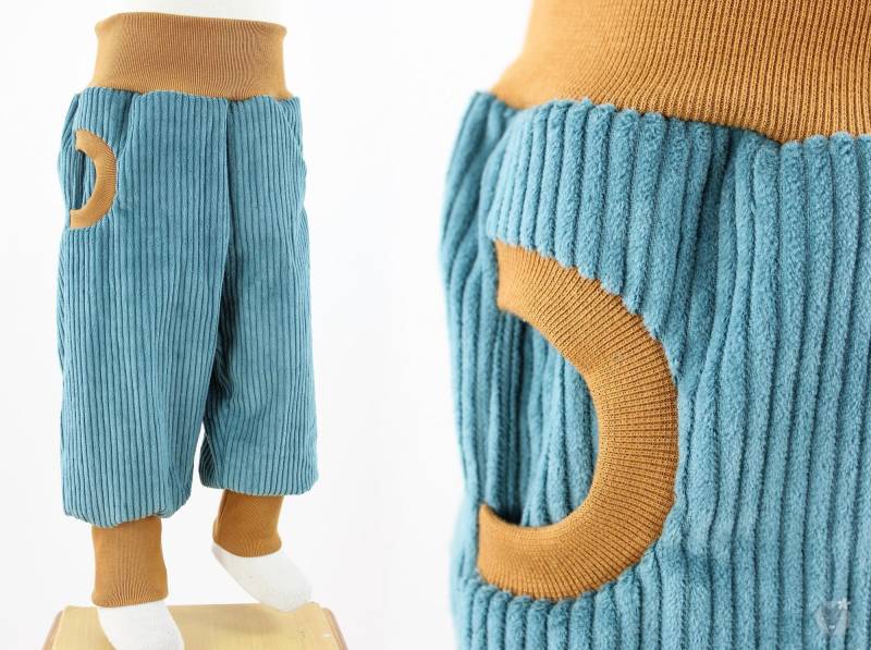 Petrol Tobehose Aus Breitcord Mit Taschen Und Ocker Mitwachsbündchen, Passt Weit Über Die Grundgröße Hinaus von fuxandfriends