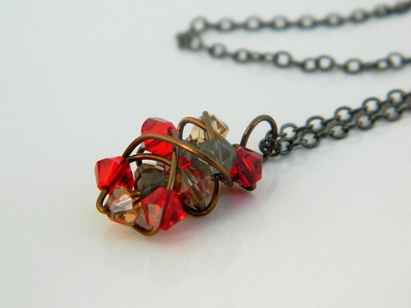Swarovski Kristall Draht Gewickelt Anhänger Halskette. Rot Braun Grau Rustikalen Anhänger. Ooak, Schmuck Wählen Sie Ihren Favoriten von gabeadz