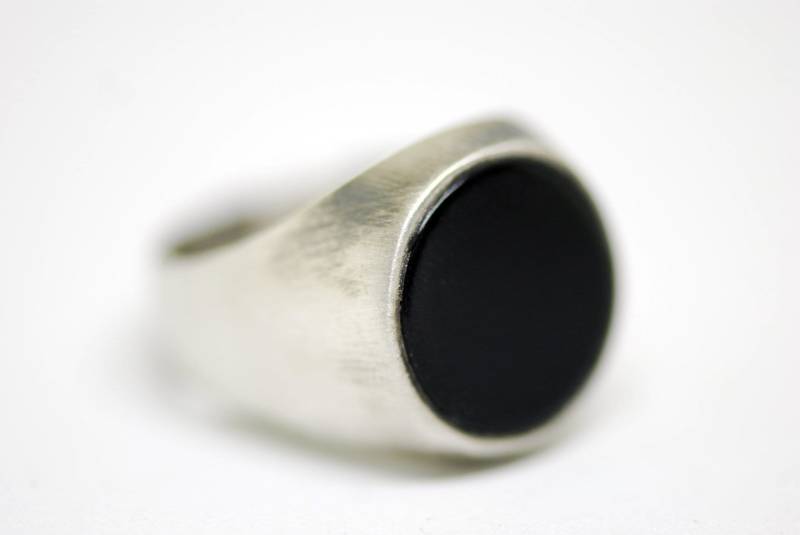 Runder Onyx-Ring-Schwarzer Onyx-Ring-Onyx-Ring-Onyx-Siegelring-Herren-Schwarzer Onyx-Ring-Siegelring-Männer-Siegelring-Frauen-Siegelring-Mj von galbarash