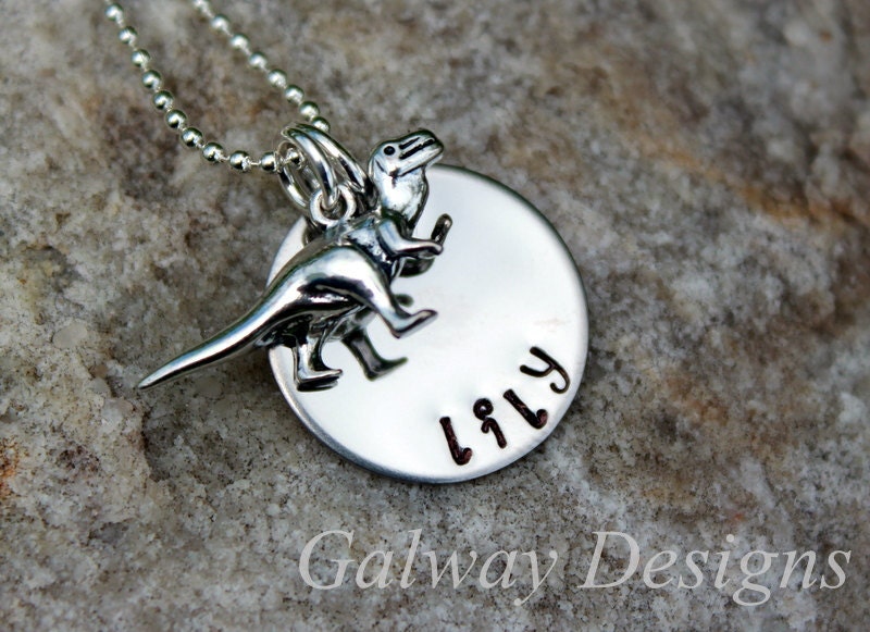 Jungen Und Mädchen Hand Gestempelt Dino - T-Rex-Anhänger von galwaydesigns