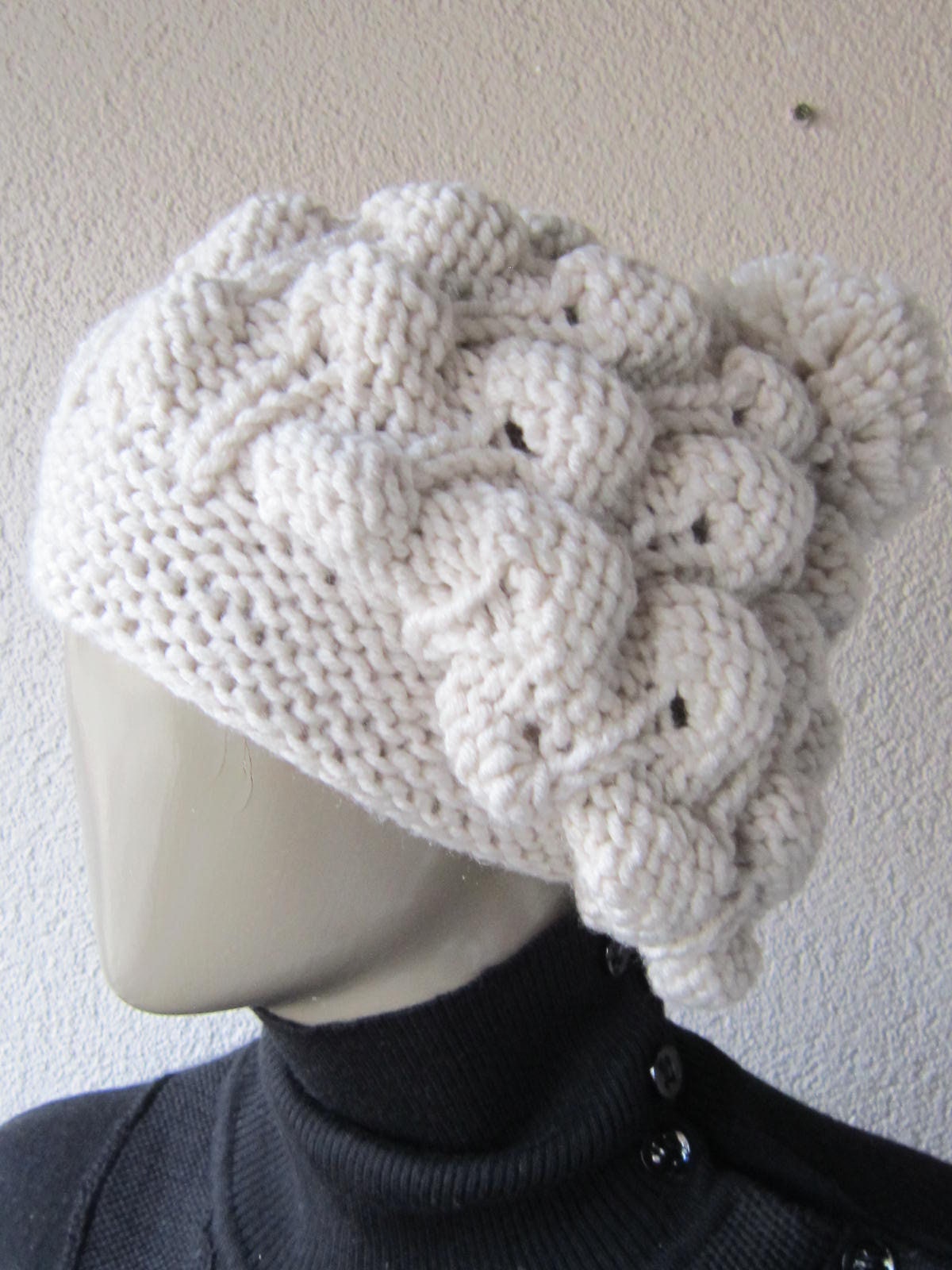 Beige Hut, Damen Mütze, Winter-Zubehör, Geschenk Weihnachten Für Sie, Winter Mode Beige Hut, Damen Mütze, Winter-Zubehör, Geschenk Weihnachten Für Sie, Winter Mode von gameofscarves