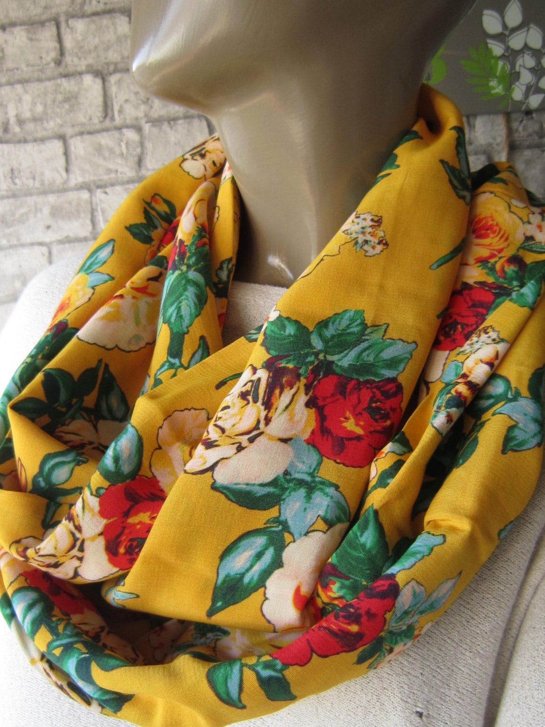 Gelbe Rose Druck Nfinity Schal/Frauen Schal, Kreis Frühling Mode, Baumwoll-Schal, Geschenk Für Mama Gelbe Rose Druck Nfinity Schal/Frauen Schal, Kreis Frühling Mode, Baumwoll-Schal, Geschenk Für Mama von gameofscarves