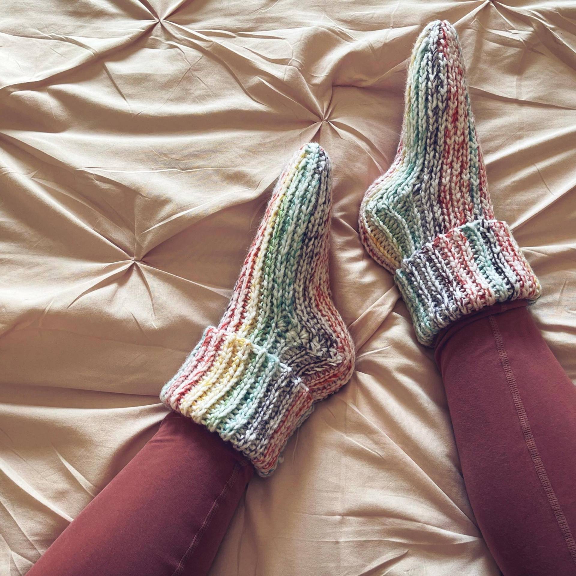 Handgehäkelte, Extra Dicke Und Dehnbare Wollsocken Handgehäkelte, Extra Dicke Und Dehnbare Wollsocken von garnmonie
