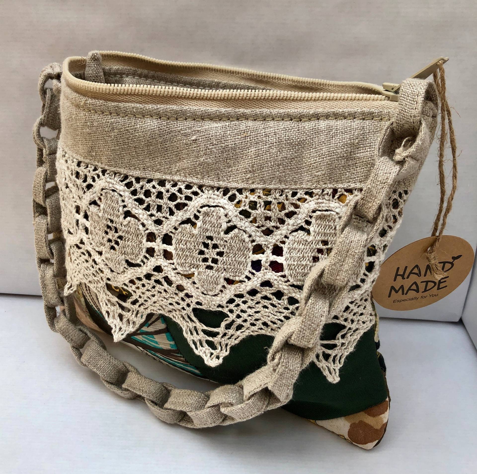Tasche Aus Alten Stoffen Mit Kettenhenkel Tasche Aus Alten Stoffen Mit Kettenhenkel von gasani