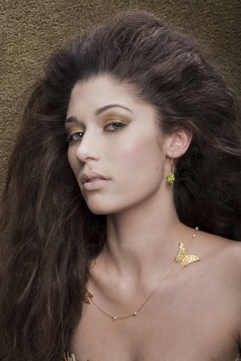 Gold Schmetterling Halskette, Filigree Perlen Damen Geschenk, Schmuck, Natur Inspiriert von gazellejewelry