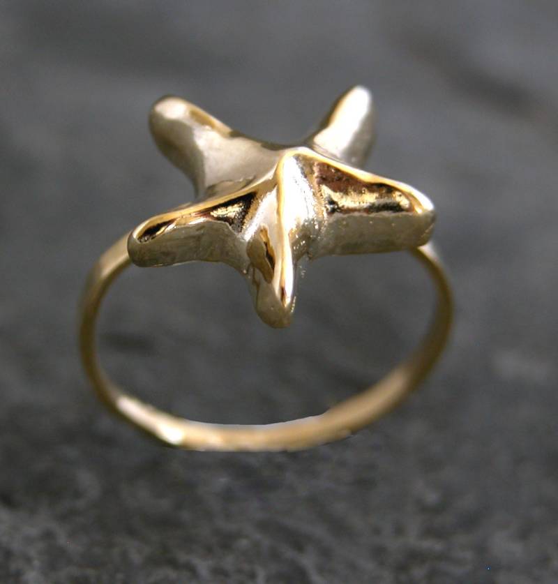 Gold Stern Ring, Kleine Sterne Schmuck, Stapelring, Seestern Goldring, Hochzeit Brautring, Brautjungfer Geschenk von gazellejewelry