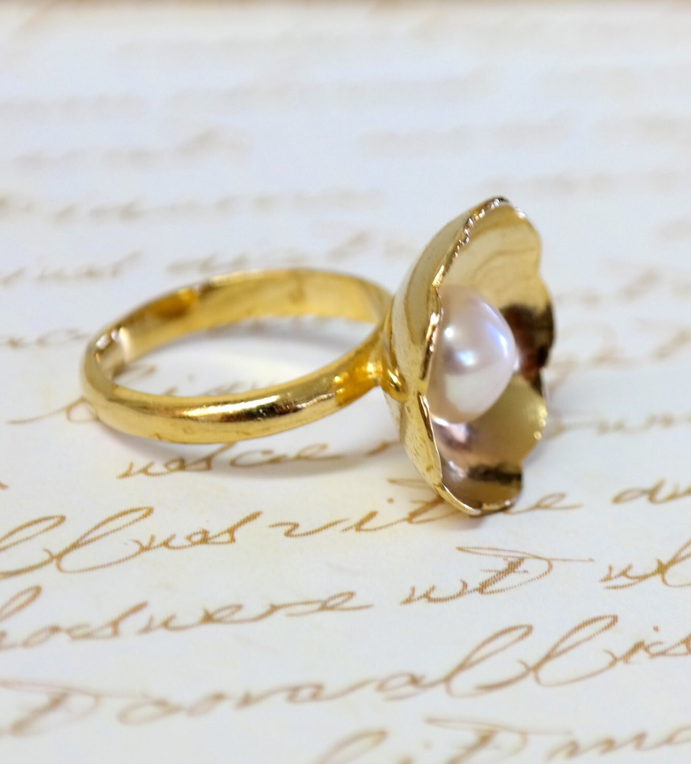 Mutter Geschenk Für Frauen, Prinzessin Perle Ring, Gold Blume Braut Verlobung Abschlussball Ring Mutter Geschenk Für Frauen, Prinzessin Perle Ring, Gold Blume Braut Verlobung Abschlussball Ring von gazellejewelry