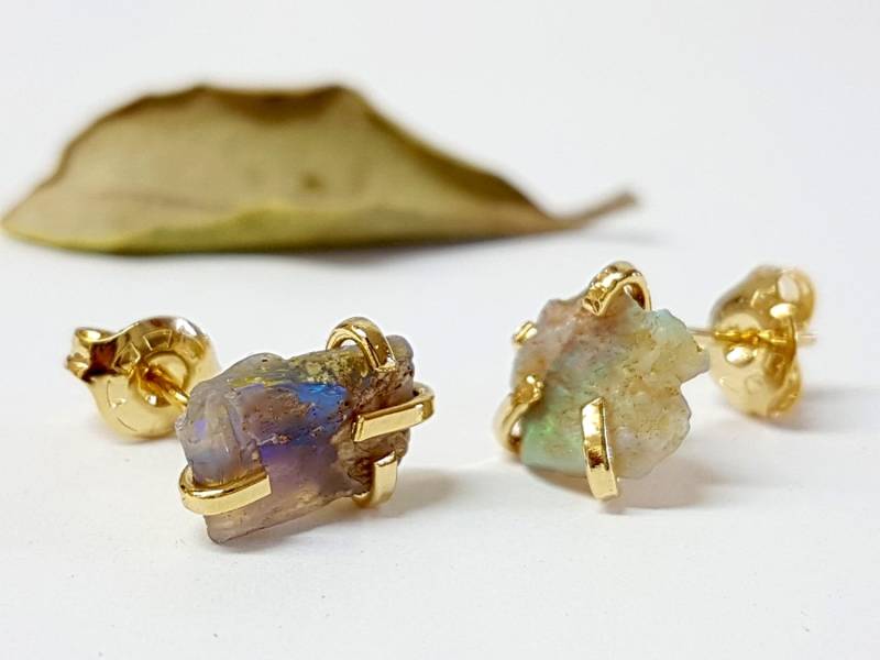 Rohe Opal Ohrringe, Echte Natürliche Ohrstecker, Ohrstecker Gold, Schmuck Geschenkidee von gazellejewelry