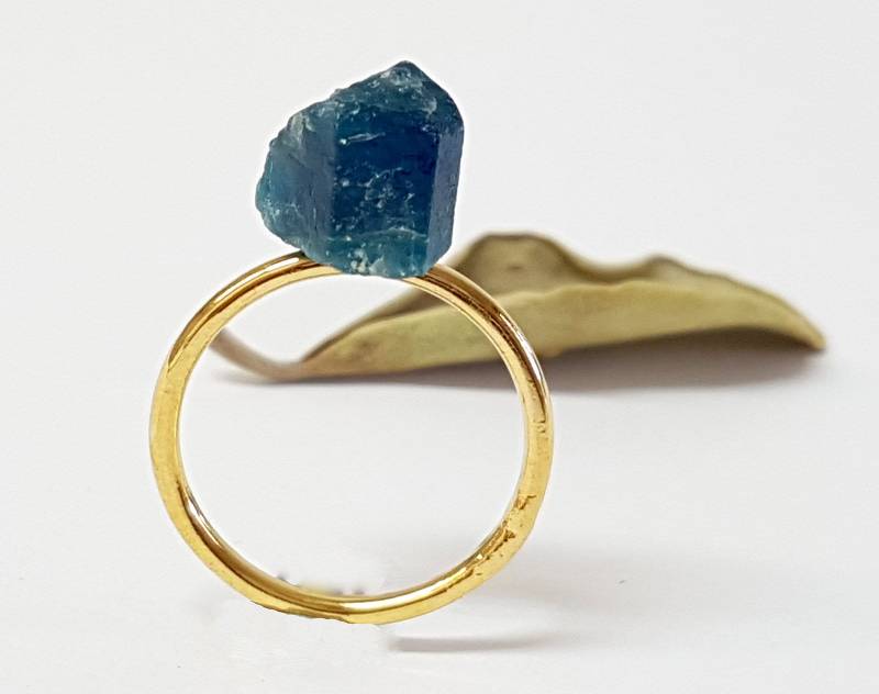 Rohstein Schmuck, Etwas Blauer, Ring, Roh Apatit, Blauer Apatit Geschenk Für Freundin, Frauen von gazellejewelry