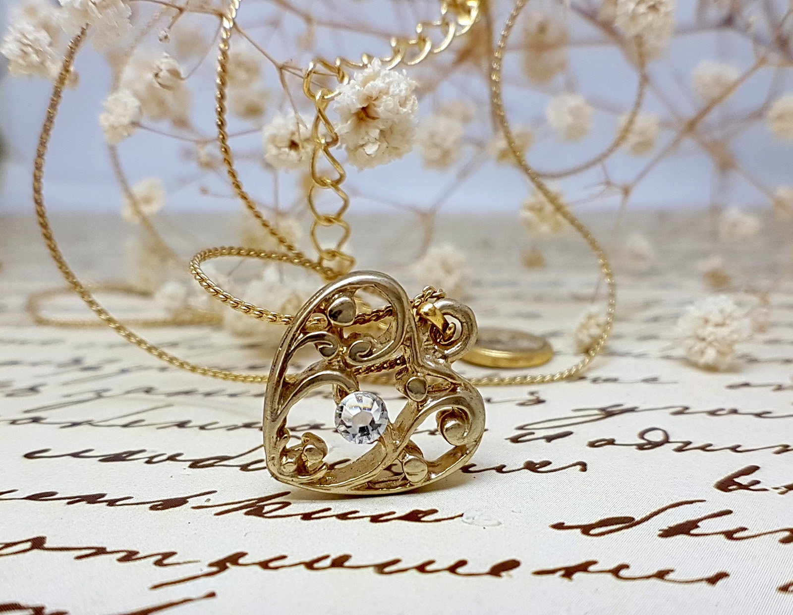 Valentinstag Geschenk, Gold Herz Halskette, Charm Zarte Kristall Schmuck, Liebe Halskette Valentinstag Geschenk, Gold Herz Halskette, Charm Zarte Kristall Schmuck, Liebe Halskette von gazellejewelry