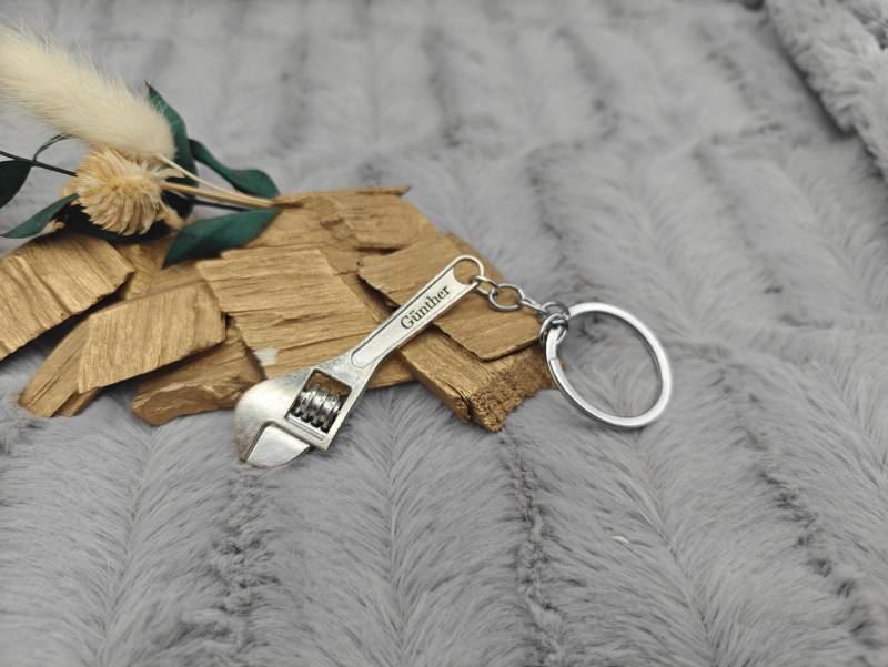 Schlüsselanhänger Personalisiert Franzose Mit Gravur Werkzeug Engländer Diy Heimwerken Stahl Geschenk von gedrucktundgelasert0