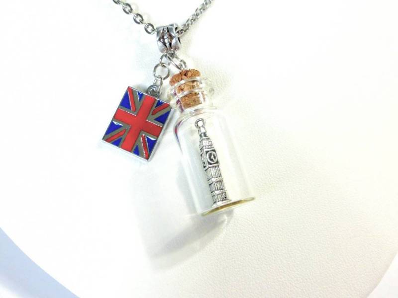 Big Ben London Uk Großbritannien Glasflaschenhalskette Big Ben London Uk Großbritannien Glasflaschenhalskette von geekiecraftie