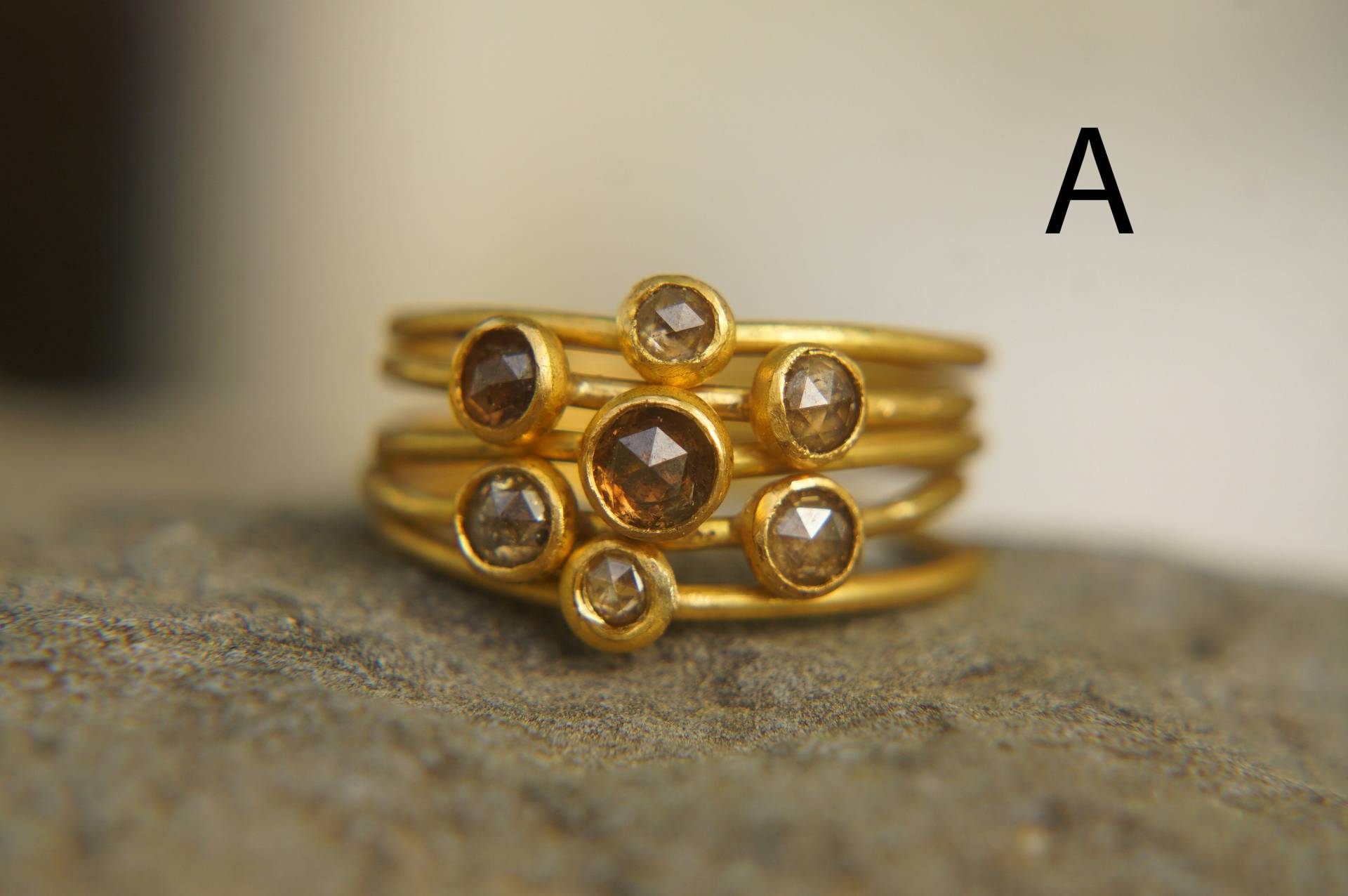 24K Diamantring//24K Gold Diamantring//Einzigartiger Diamant Verlobungsring//22K Stapelring//Boho Verlobungsring von geffenjewelry