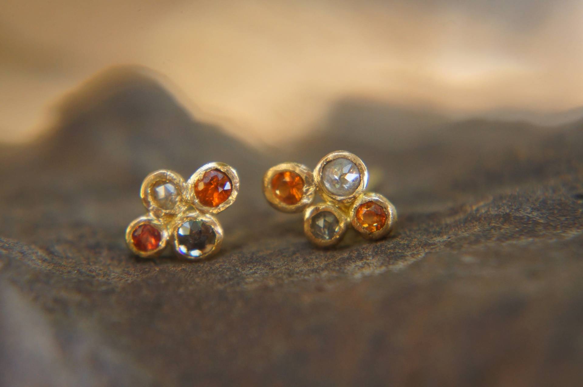 24K Gold//Orange Saphir & Diamanten//Diamant Ohrringe//Ohrstecker//Gold Ohrringe//Saphir Ohrringe//24K Gold Ohrring von geffenjewelry