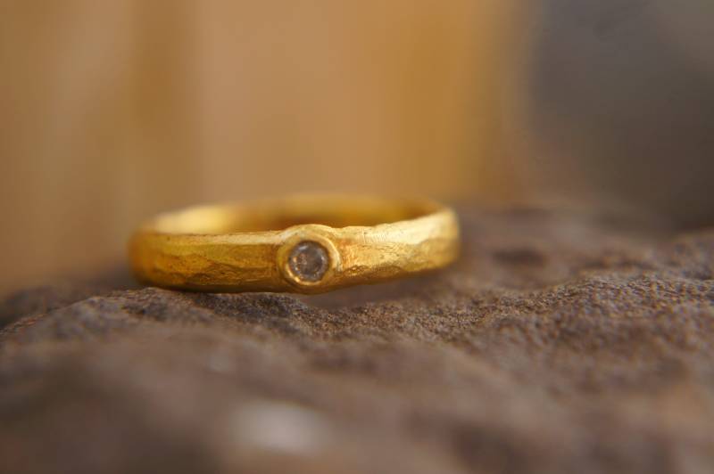 24K Gold Diamant Ring//Gold Ring//Gehämmerter Verlobungsring// Verlobungsring//Handarbeit Ring//Boho Verlobungsring von geffenjewelry