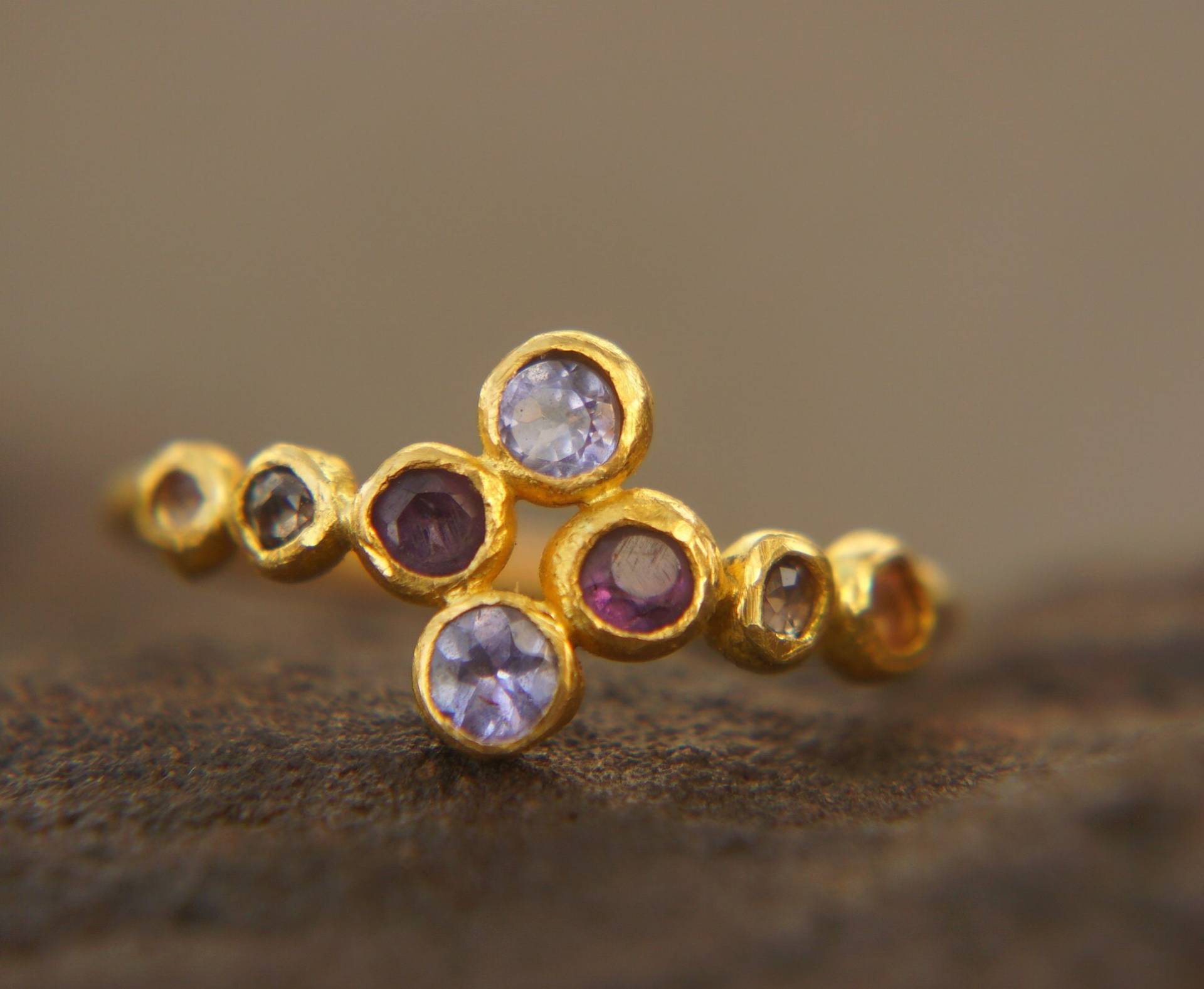 Goldring Mit Multistein // Multicolor Ring Verlobungsring 24K Gold Tansanit Pink Turmalin von geffenjewelry