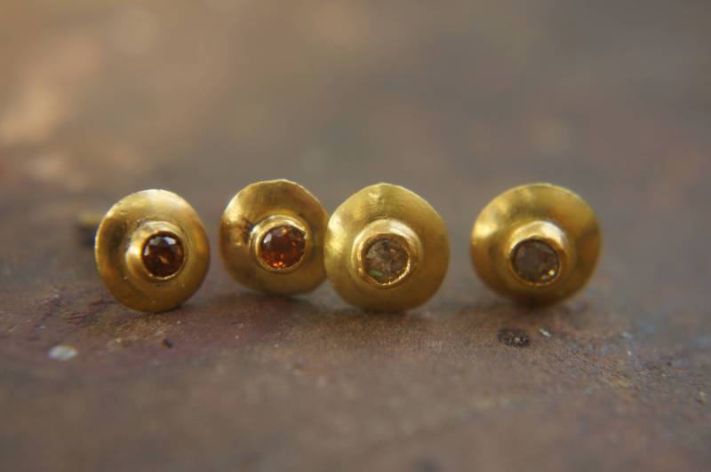 Massive 22K Gold Ohrstecker/Diamant Ohrstecker in Roséschliff/Weiße Diamant Ohrstecker/Ohrstecker Gold/Diamant von geffenjewelry